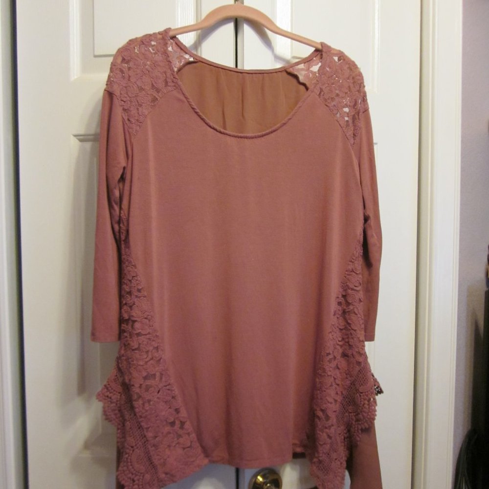 Kate & Mallory Dusty Rose Mixed Media Side-Tail Tunic Sz L